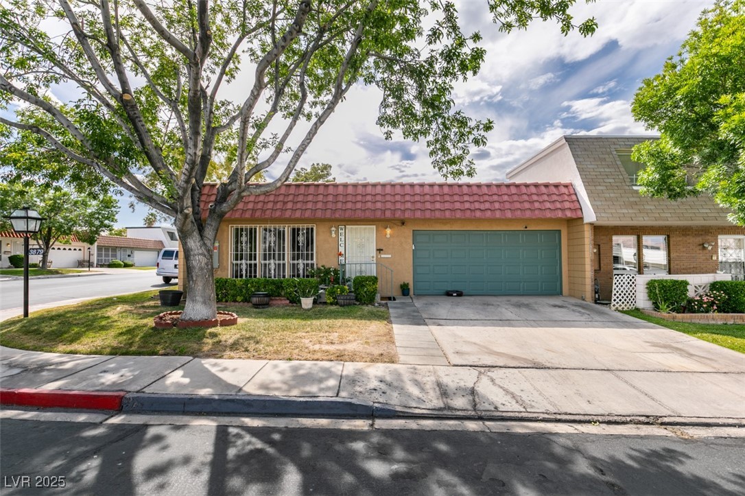 3879 Atlantis Street Property Photo