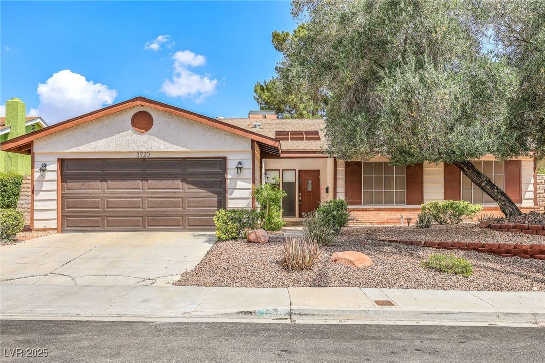 3920 Autumn Street Property Photo 1