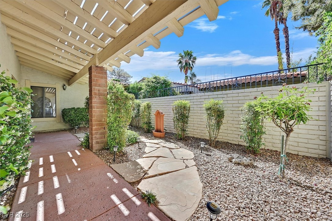1901 Calle De Espana Property Photo 1