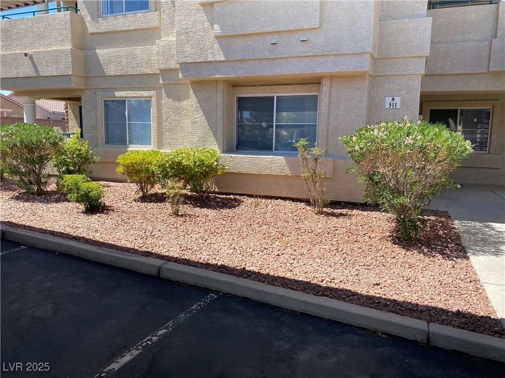 Desert Linn Condo Real Estate Listings Main Image