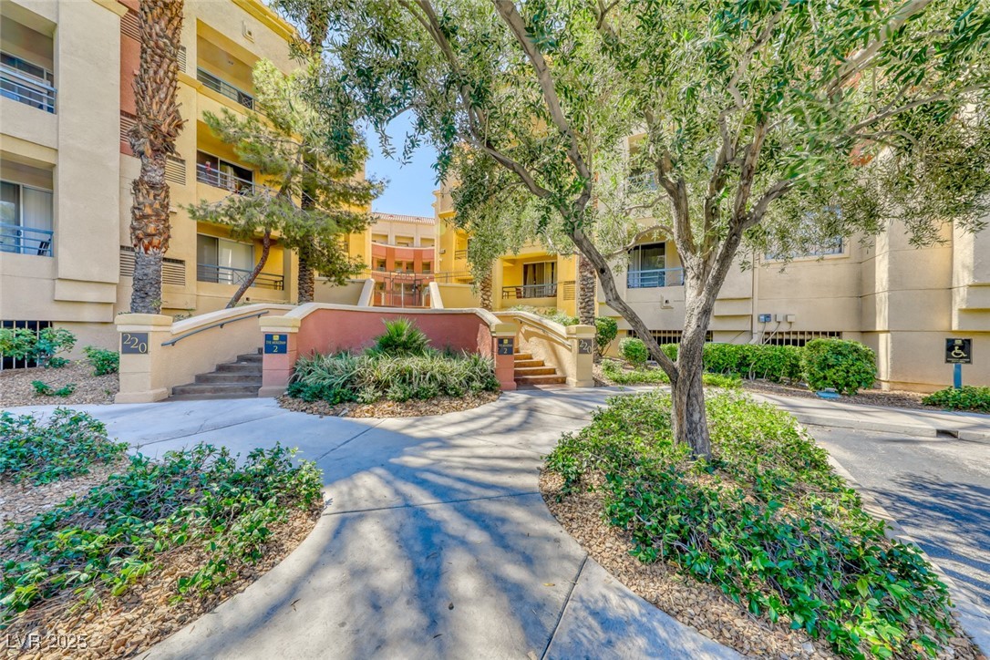 220 East Flamingo Road 104 Property Photo 30