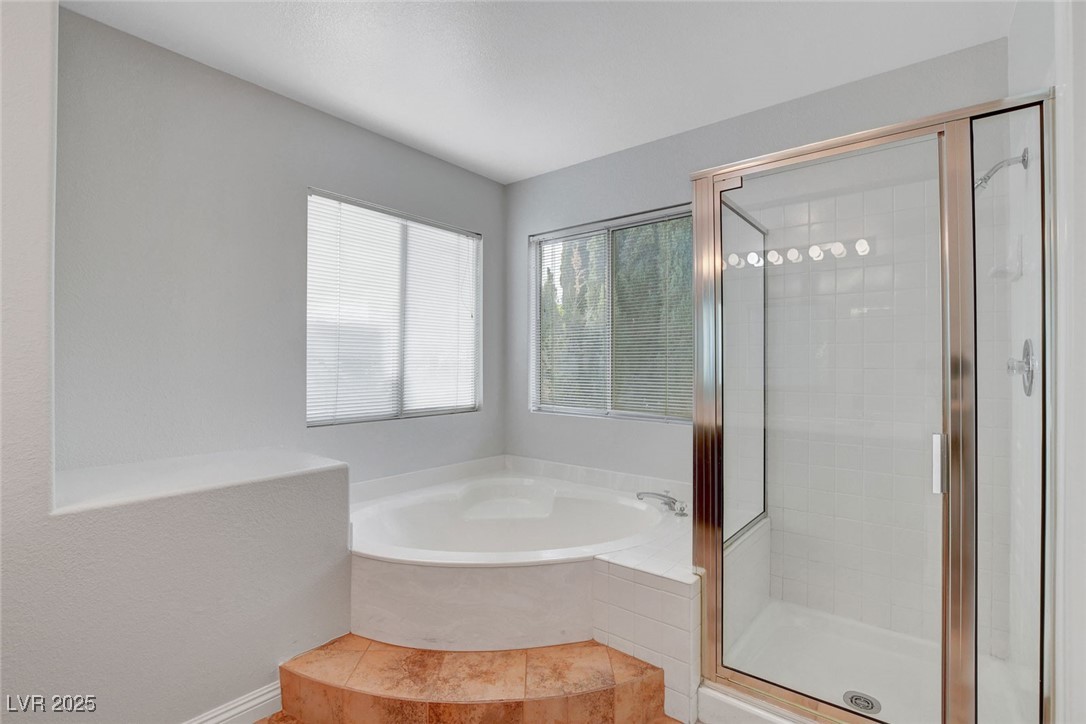 8236 Bermuda Beach Drive Property Photo 29