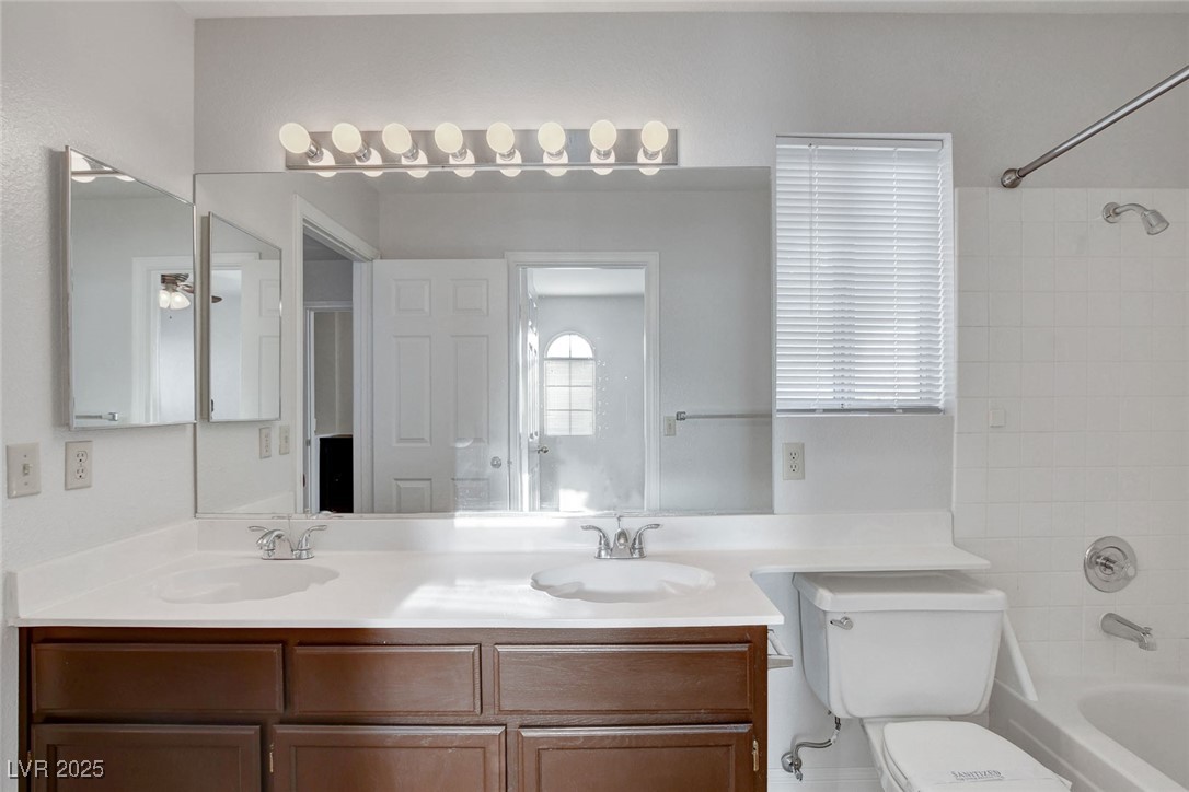 8236 Bermuda Beach Drive Property Photo 37