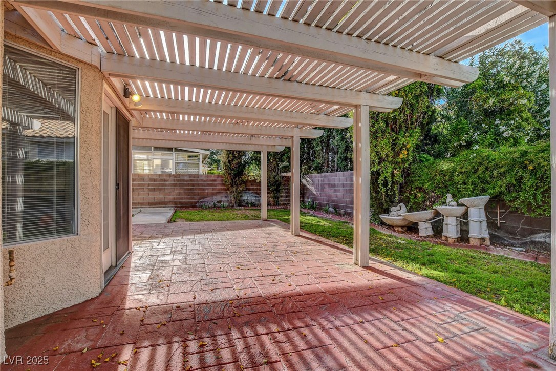 8236 Bermuda Beach Drive Property Photo 40