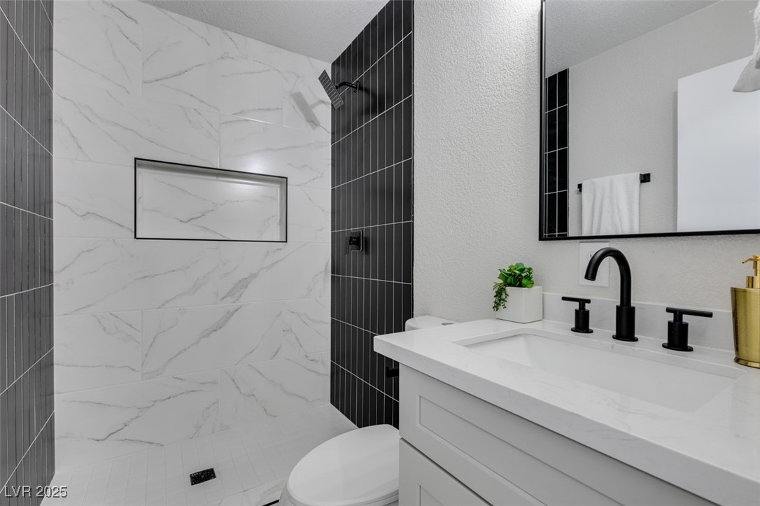 5800 Balzar Avenue Property Photo 6