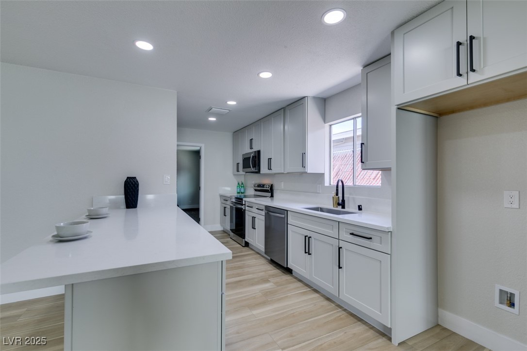 5800 Balzar Avenue Property Photo 12