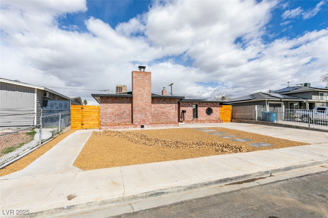 5800 Balzar Avenue Property Photo 13