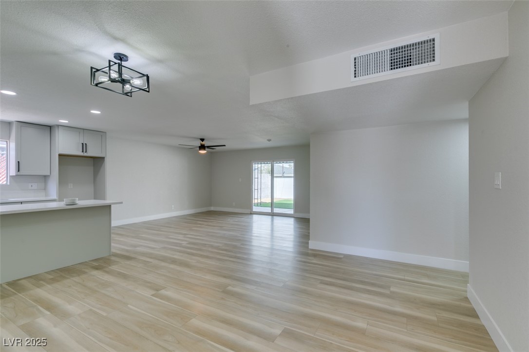 5800 Balzar Avenue Property Photo 17