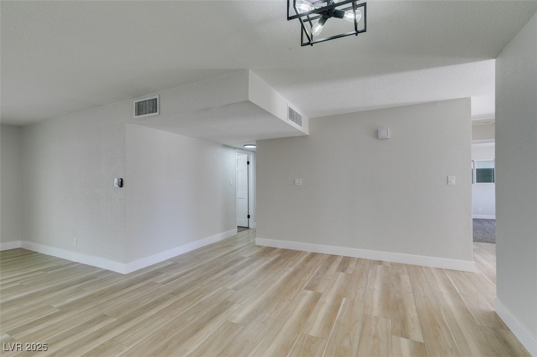 5800 Balzar Avenue Property Photo 25