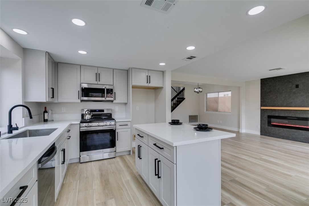 71 Sea Holly Way Property Photo
