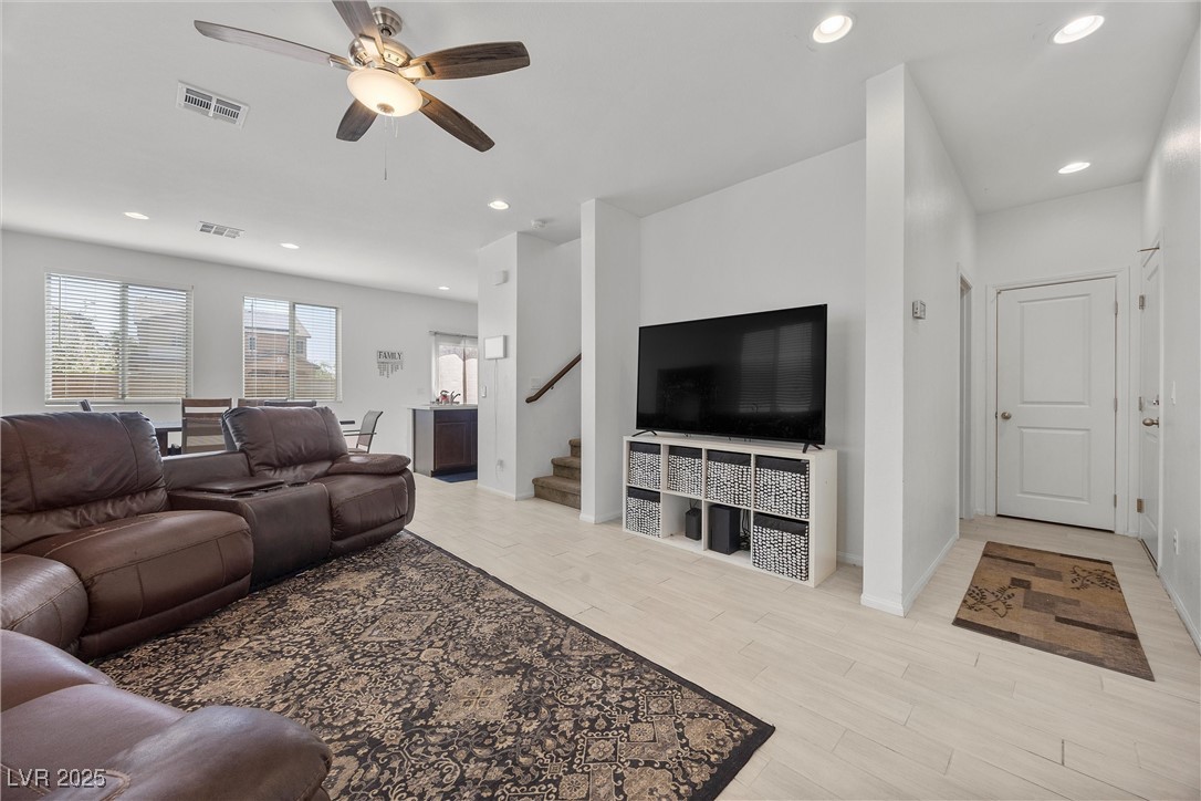 6626 Evander Street Property Photo 6