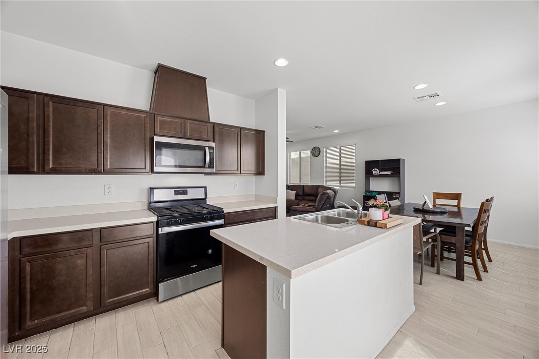 6626 Evander Street Property Photo 8