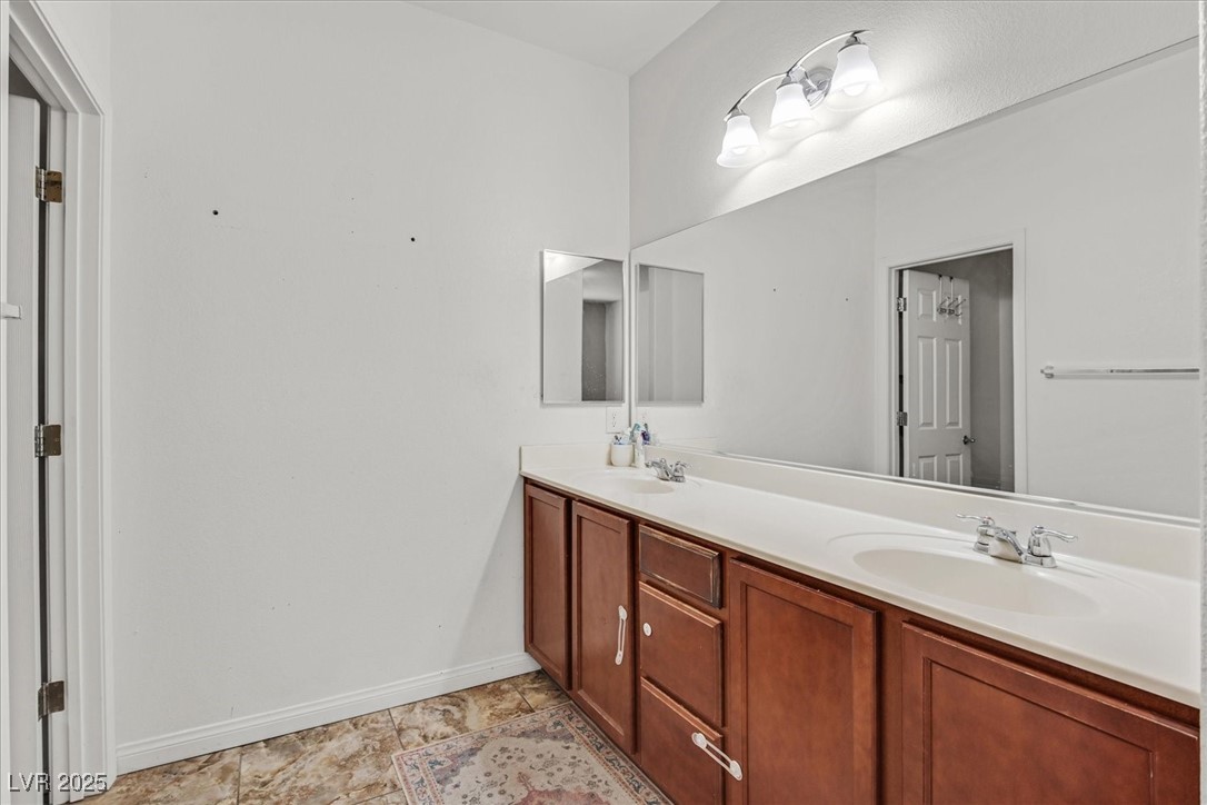 1121 Via Castelli Property Photo 13