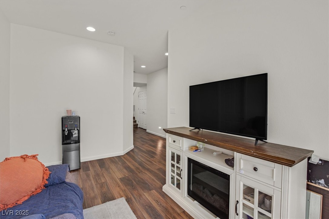 1121 Via Castelli Property Photo 17