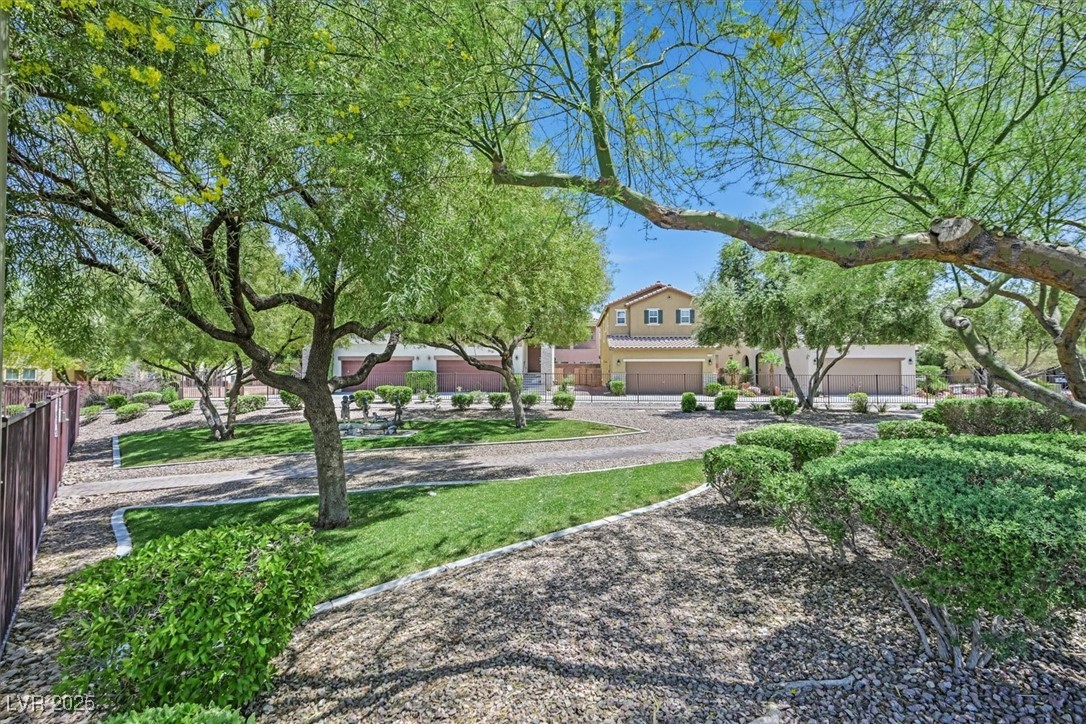 1121 Via Castelli Property Photo 22
