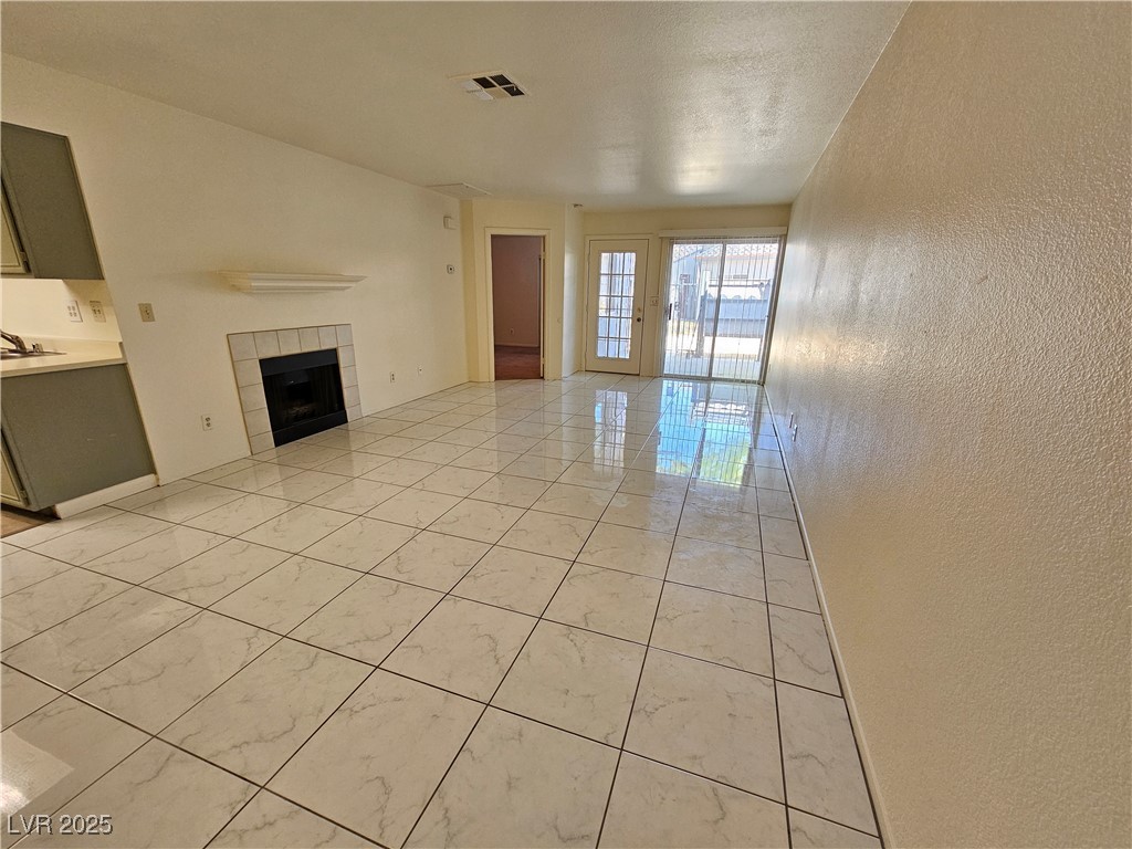281 North Lamb Boulevard B Property Photo