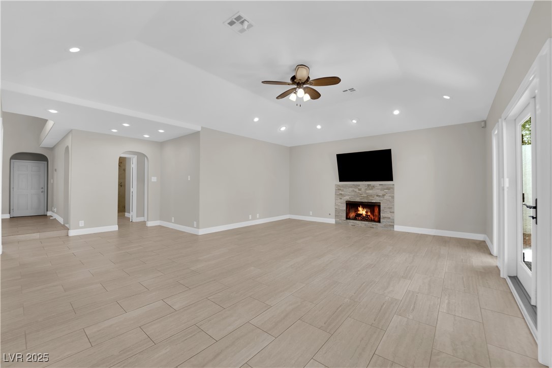 2595 Aviv Court Property Photo 23
