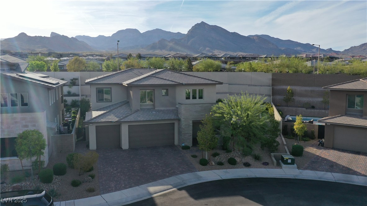 12428 Lincoln Creek Avenue Property Photo 2