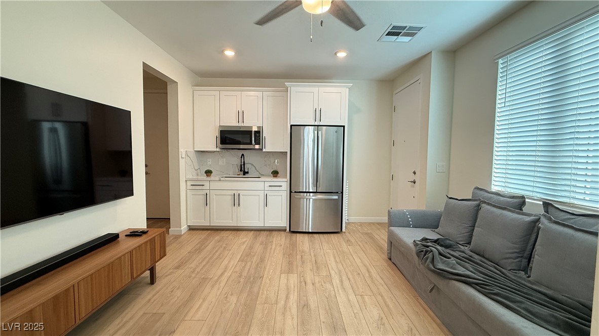 12428 Lincoln Creek Avenue Property Photo 21