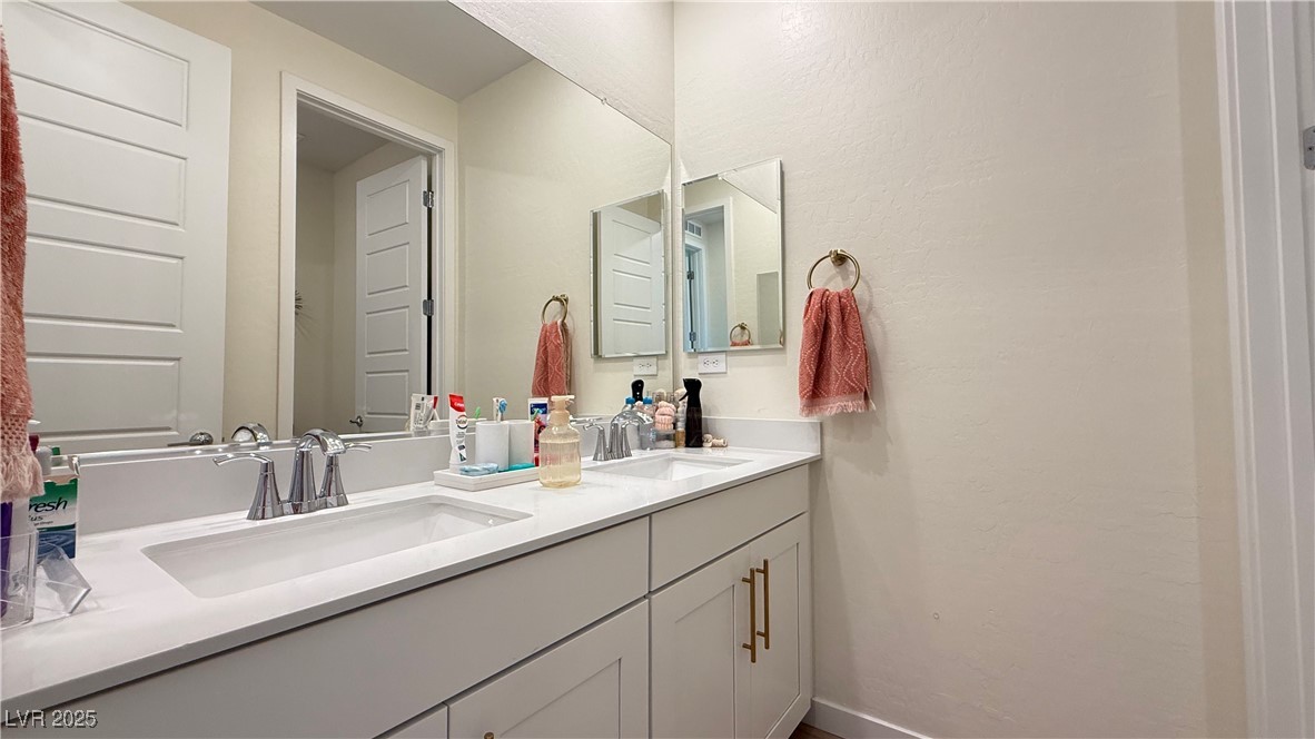 12428 Lincoln Creek Avenue Property Photo 44