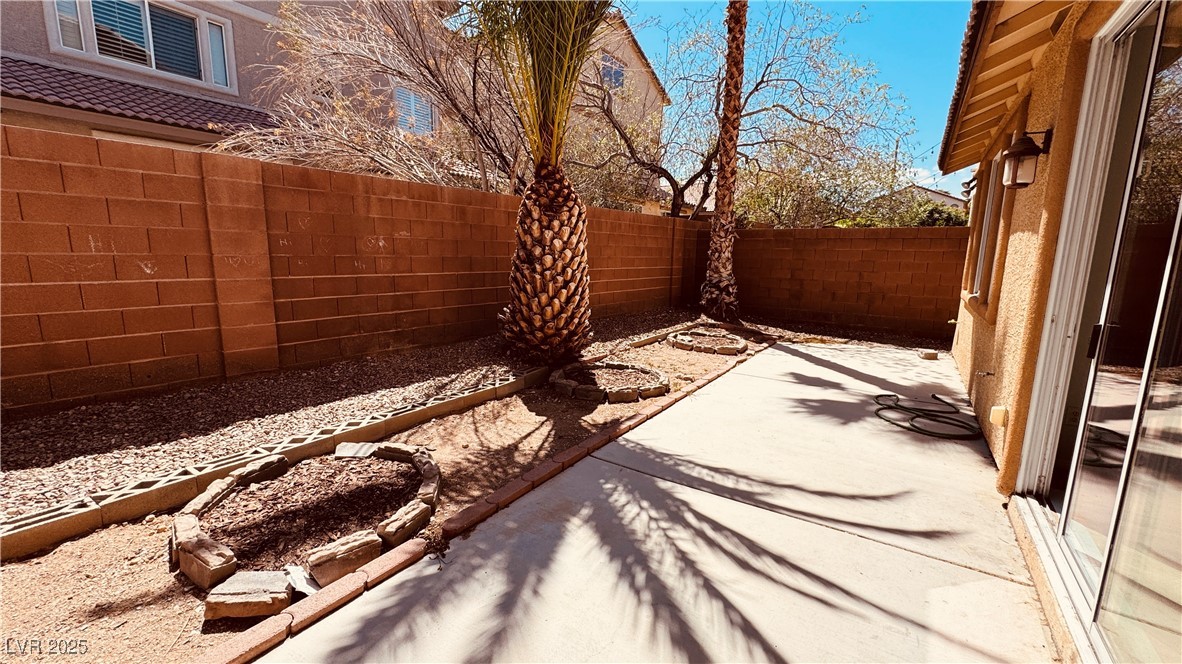 7965 Limestone Arch Avenue Property Photo 17