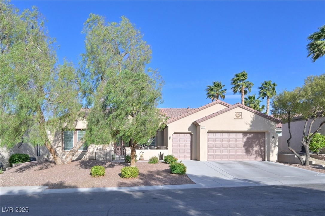 2132 Twin Falls Drive Property Photo 2