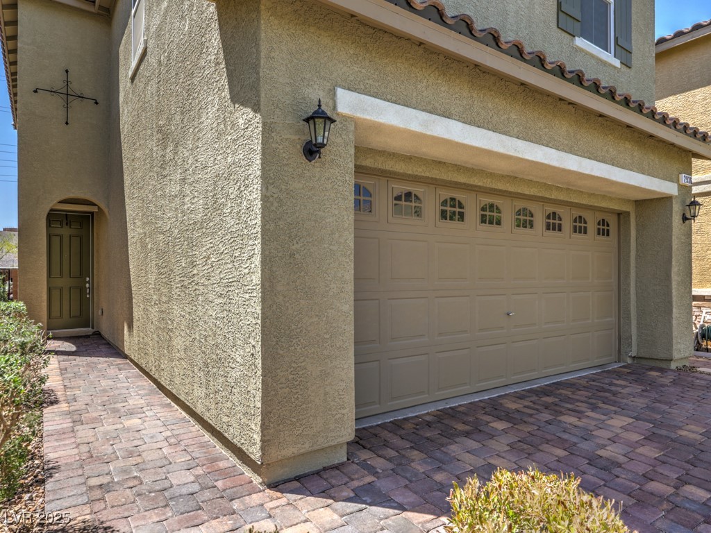 2936 Aragon Terrace Way Property Photo 2