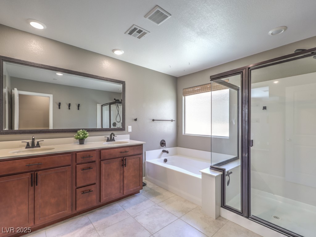 2936 Aragon Terrace Way Property Photo 16