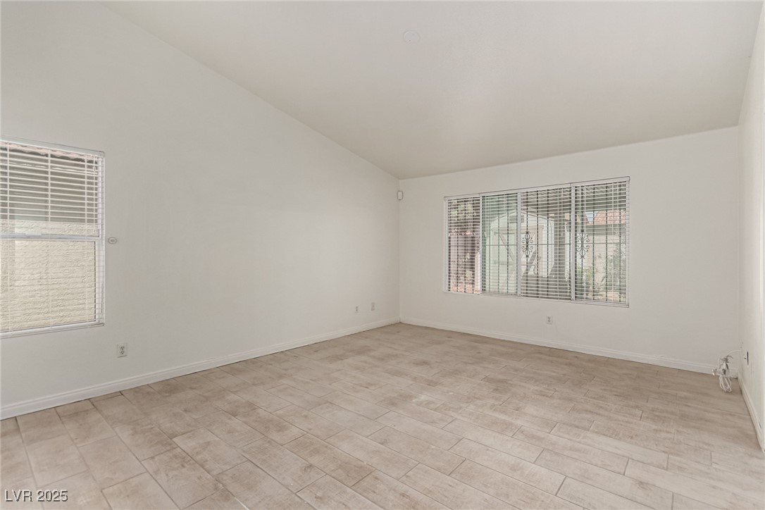 9048 Faversham Court Property Photo 20