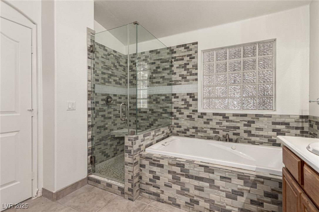 9048 Faversham Court Property Photo 25