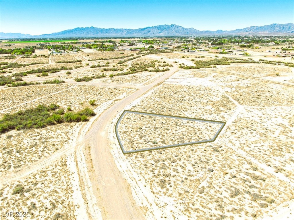 2860 North Del Mar Avenue Property Photo 14