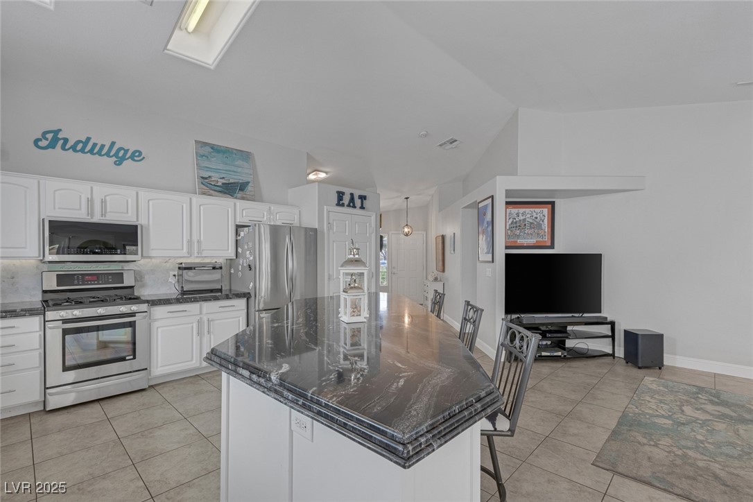 5205 Molveno Court Property Photo 11
