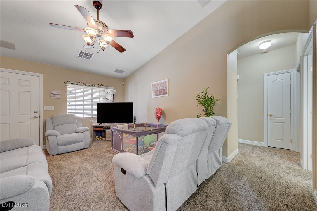 9431 Borough Park Street Property Photo 15