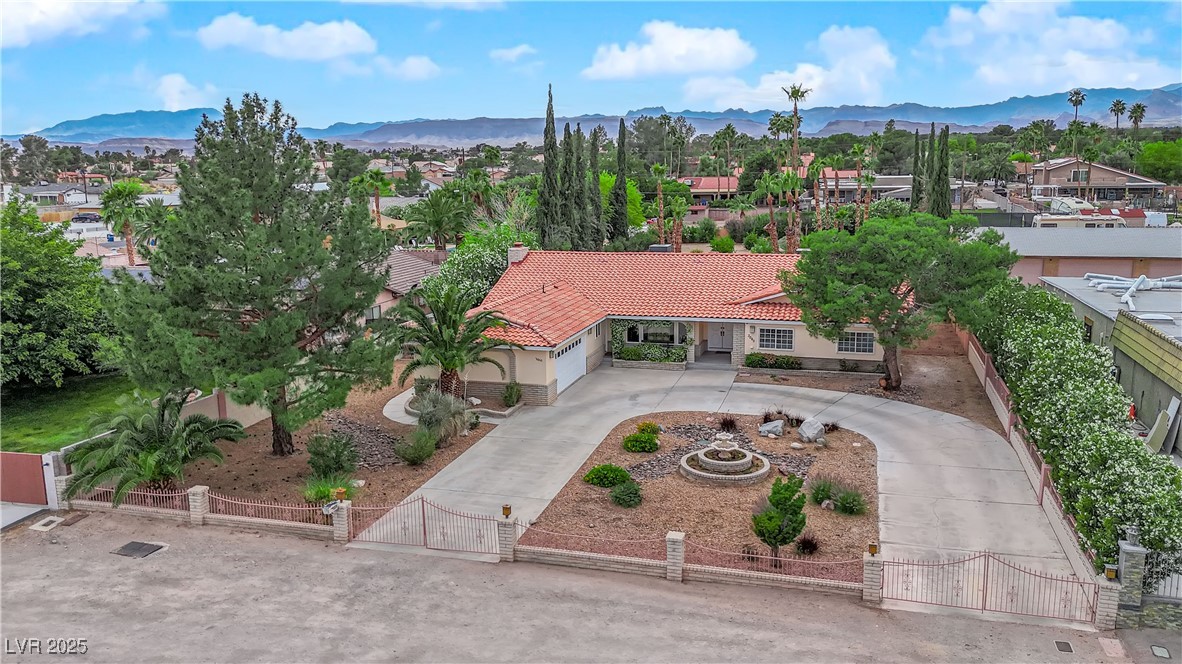 3065 South Torrey Pines Drive Property Photo 3