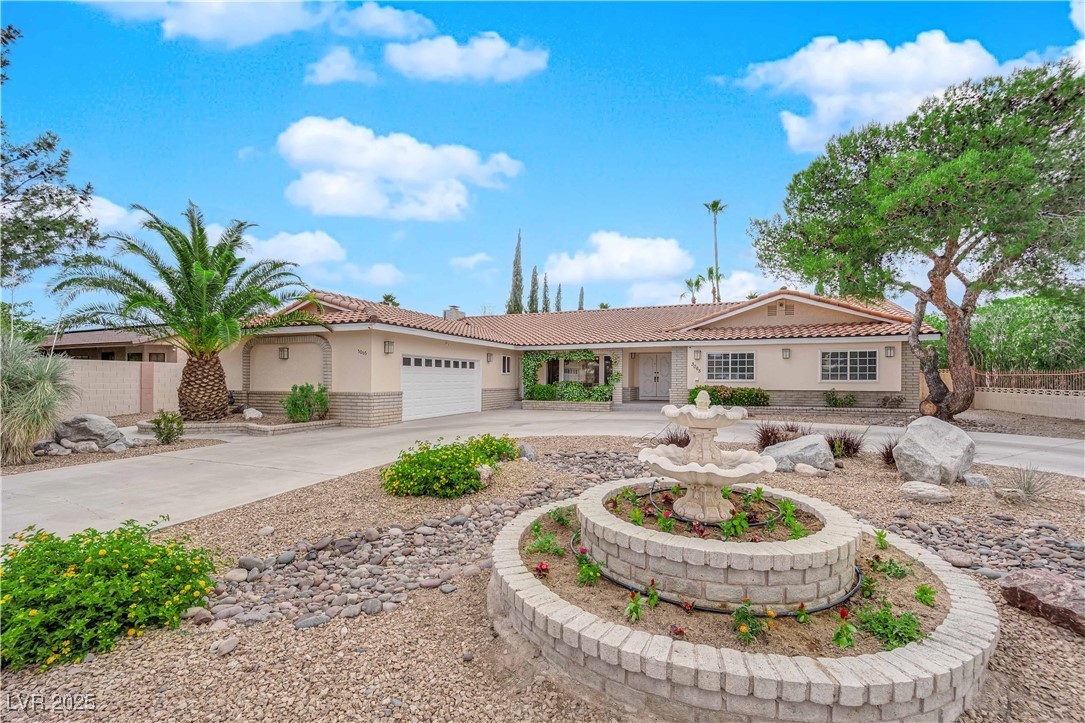 3065 South Torrey Pines Drive Property Photo 4