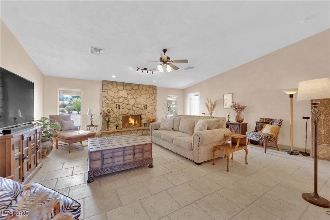 3065 South Torrey Pines Drive Property Photo 18