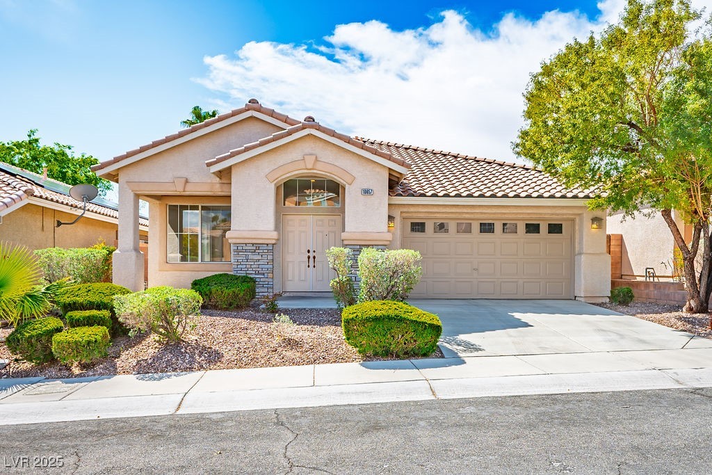 10657 Sapphire Vista Avenue Property Photo 1