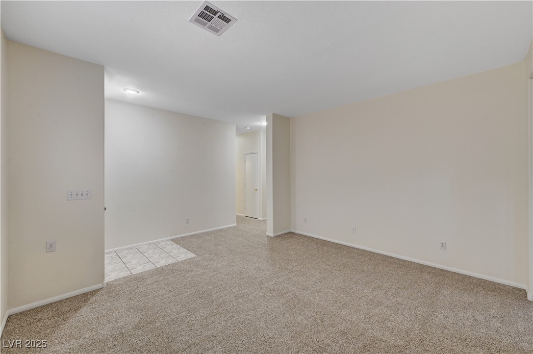 1012 Vanier Court Property Photo 4