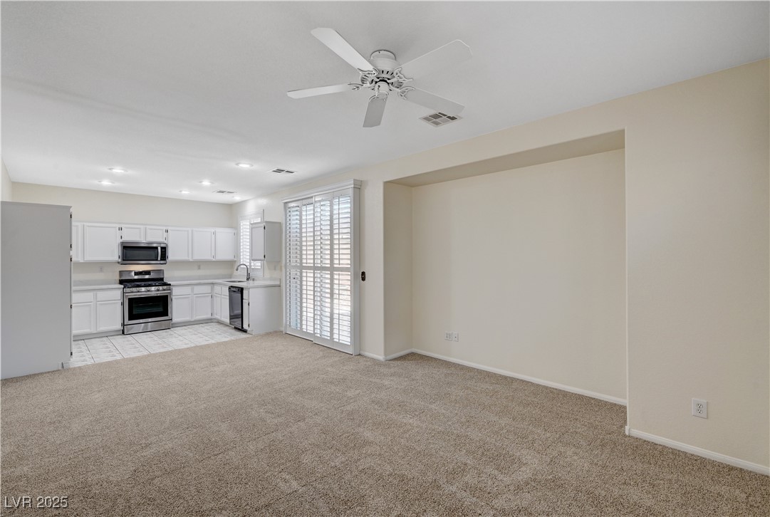 1012 Vanier Court Property Photo 7