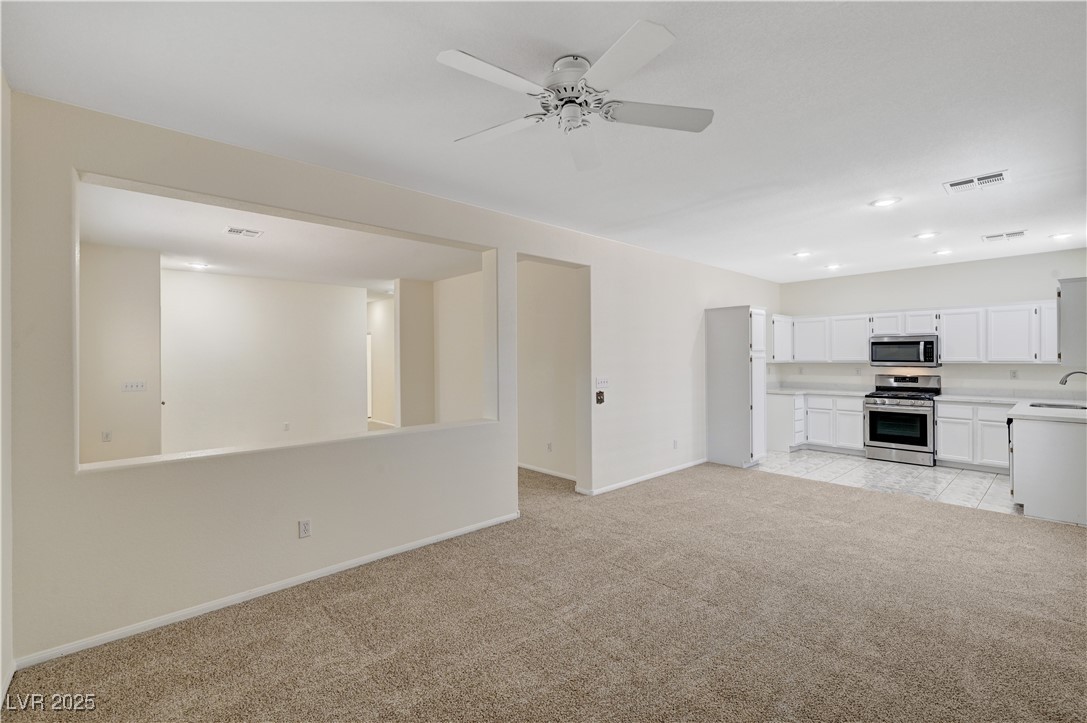1012 Vanier Court Property Photo 8