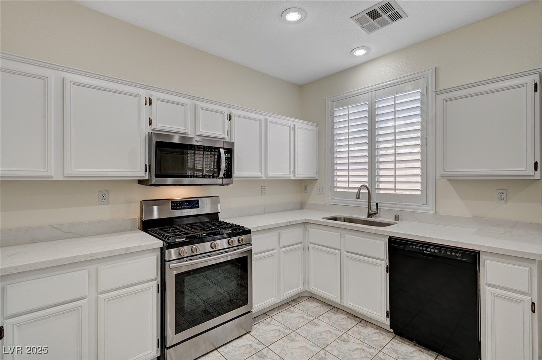 1012 Vanier Court Property Photo 15