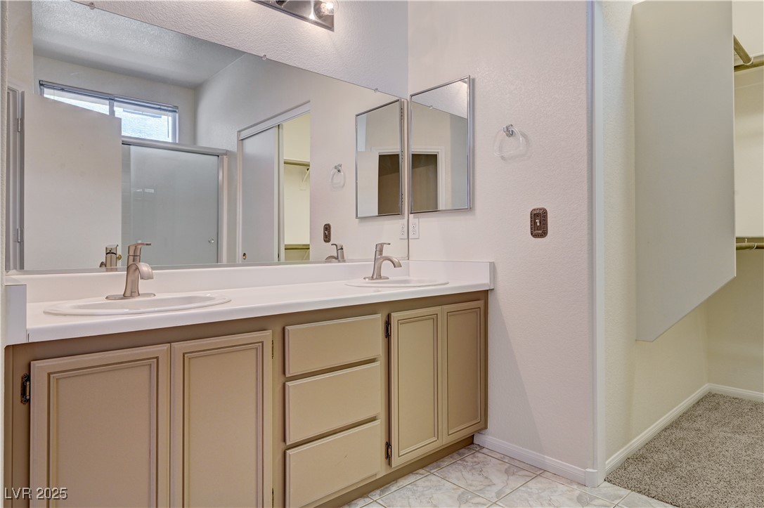 1012 Vanier Court Property Photo 27