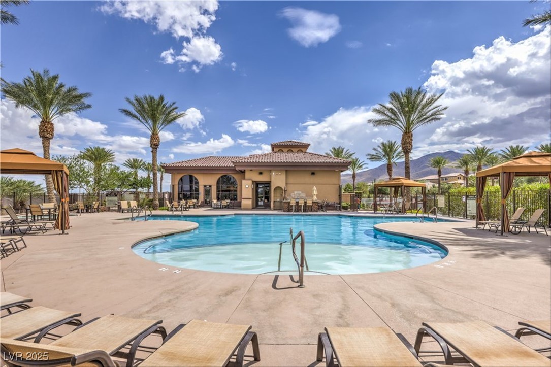 2717 Mona Lisa Street Property Photo 2