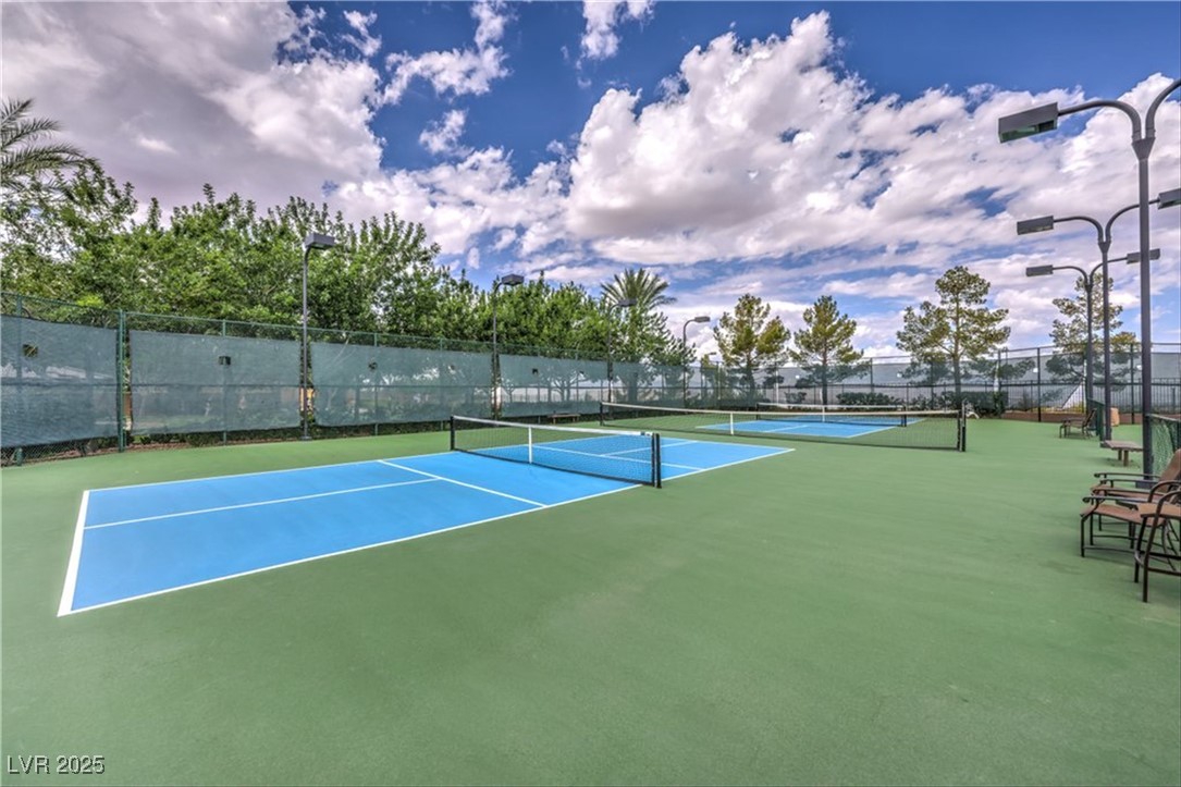 2717 Mona Lisa Street Property Photo 4