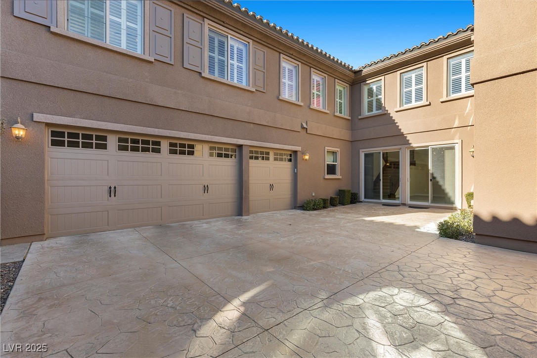 2717 Mona Lisa Street Property Photo 5