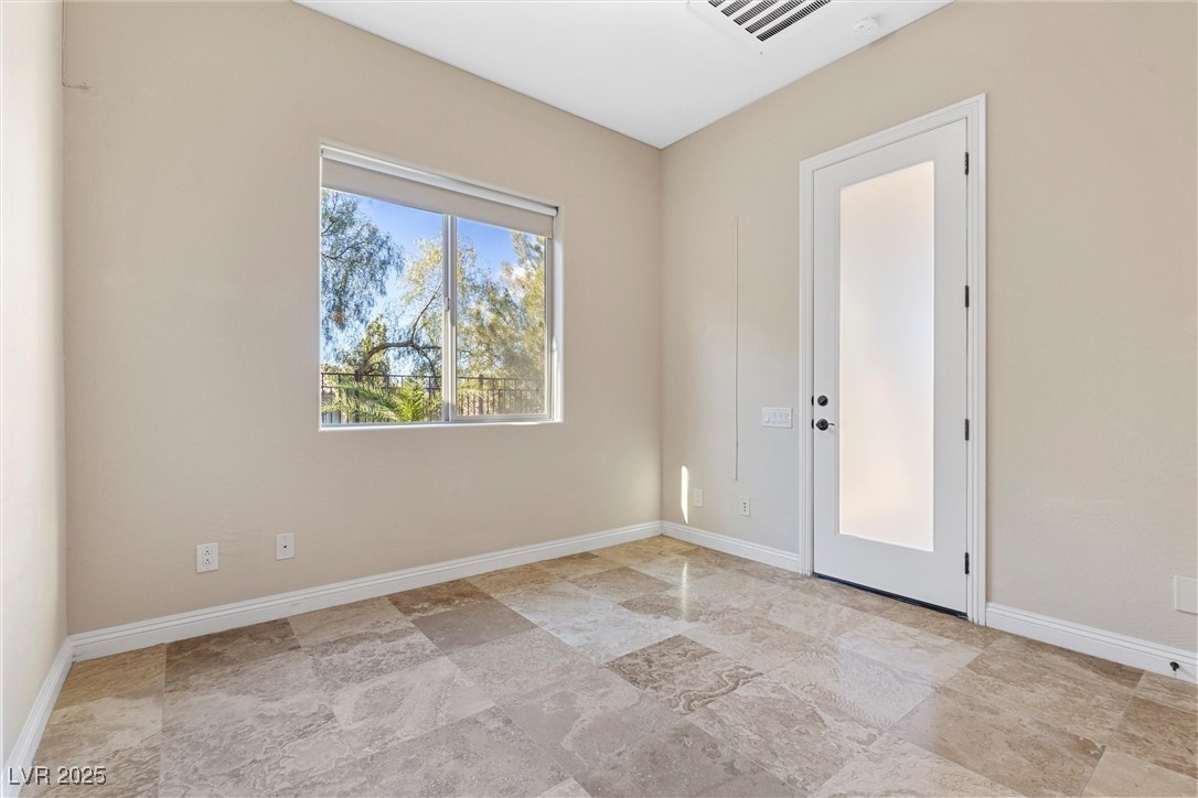 2717 Mona Lisa Street Property Photo 18