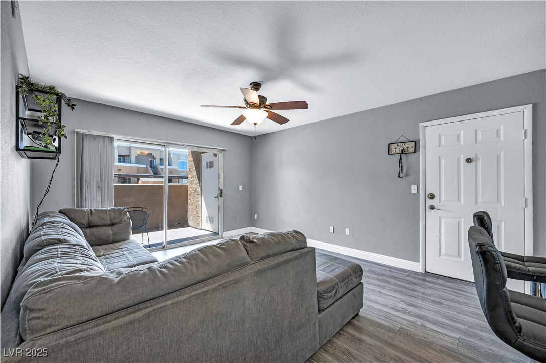 8070 West Russell Road 1105 Property Photo 6