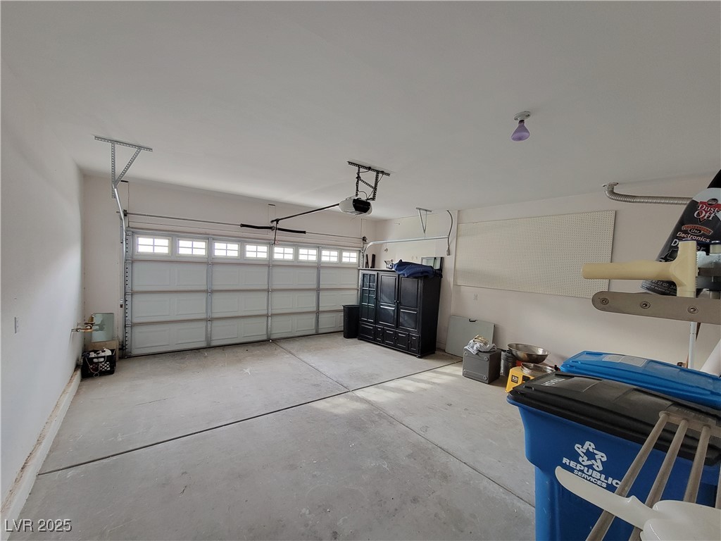 1158 Twinkling Meadows Drive Property Photo 17