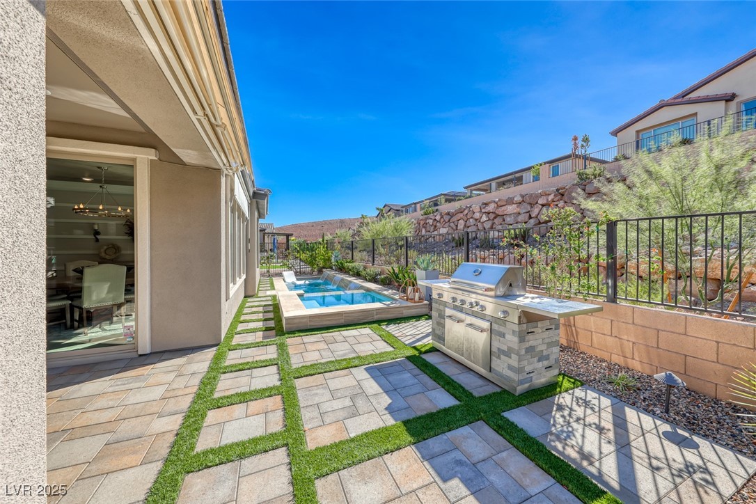 17 Sun Mirage Avenue Property Photo 32