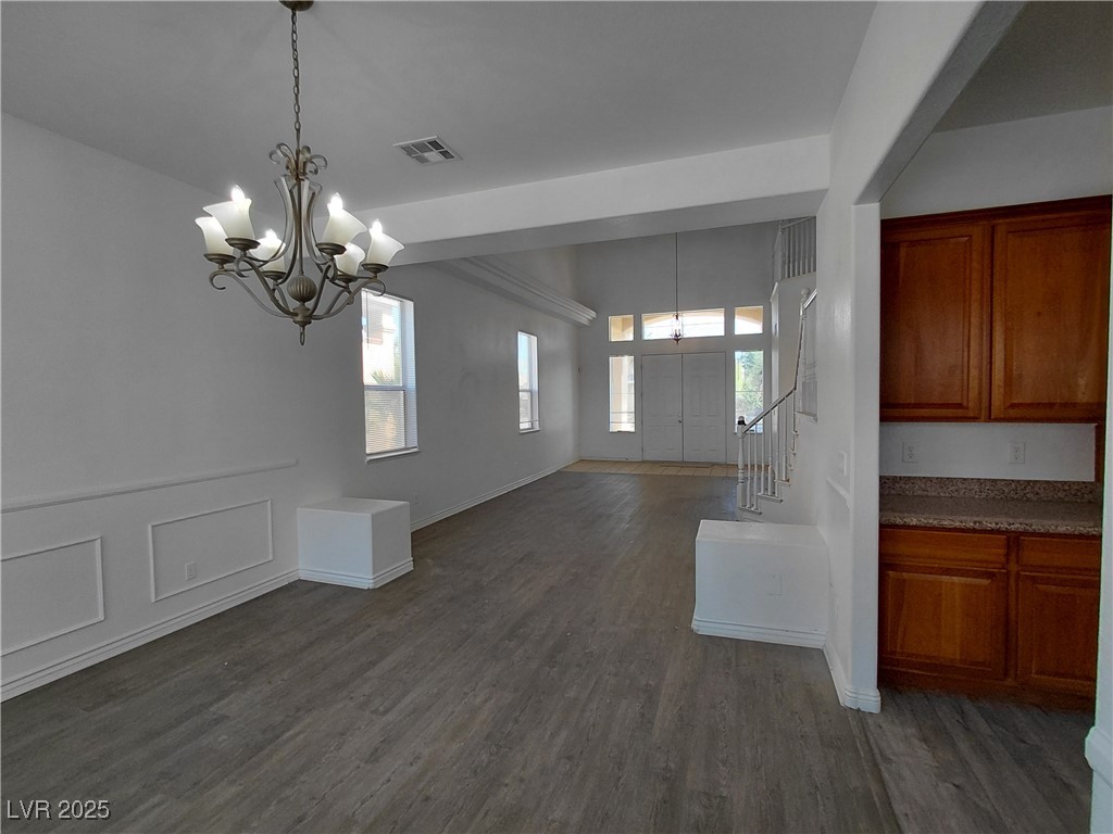 4798 Luna Ridge Court Property Photo 8